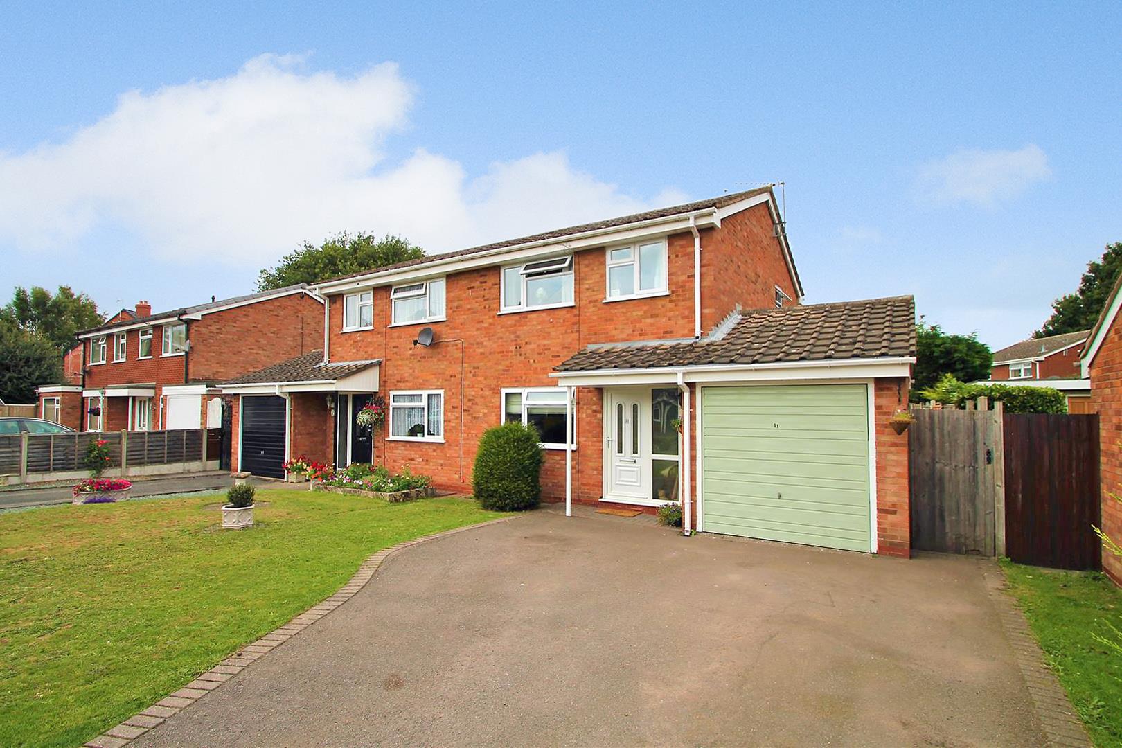 Oaklands Close, Lichfield Jayman Estate Agents